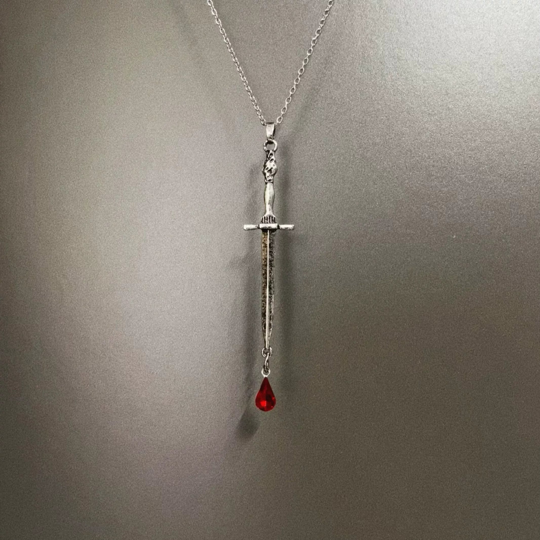 Vintage Red Water Droplets Necklace