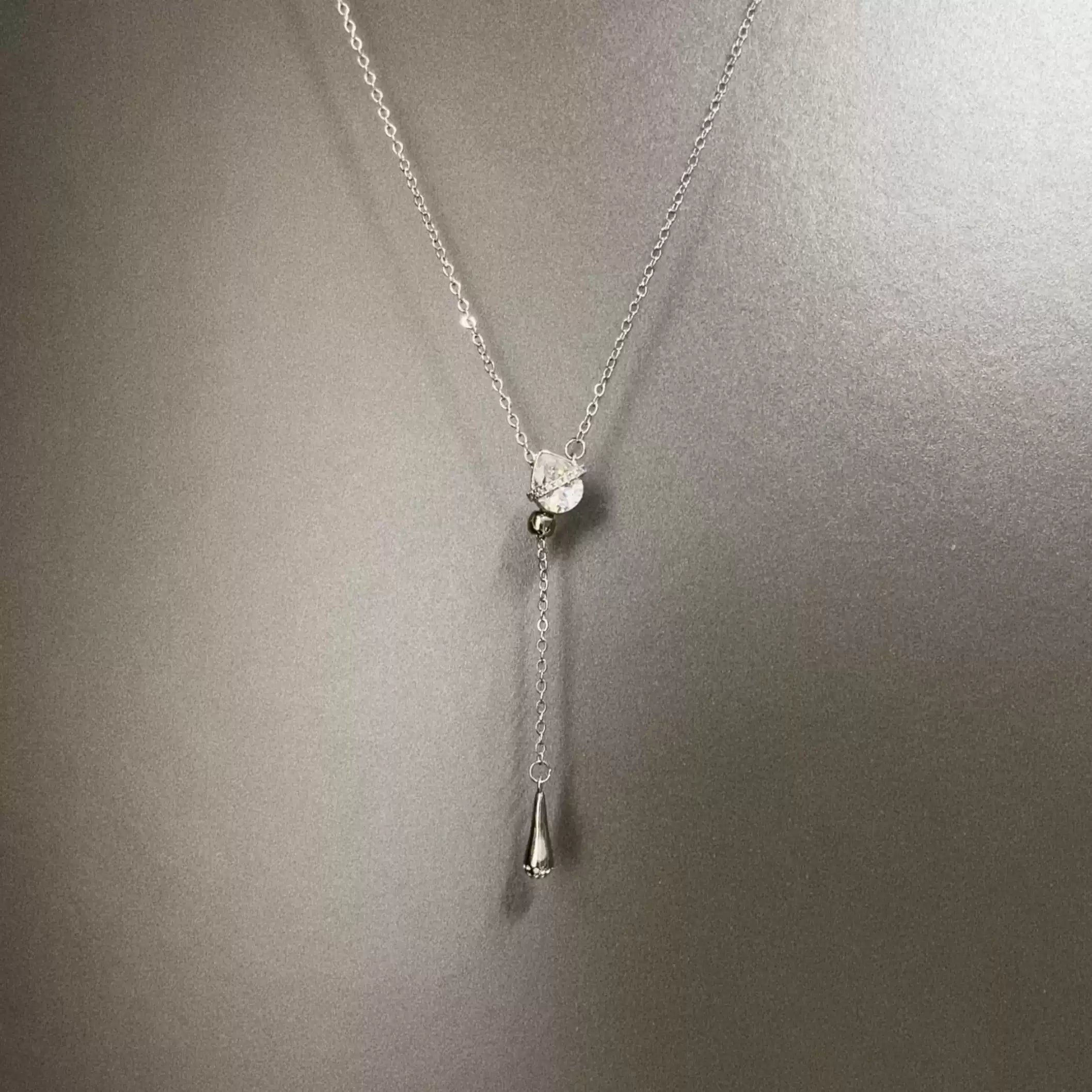 Vintage Waterdrop in Twilight Necklace