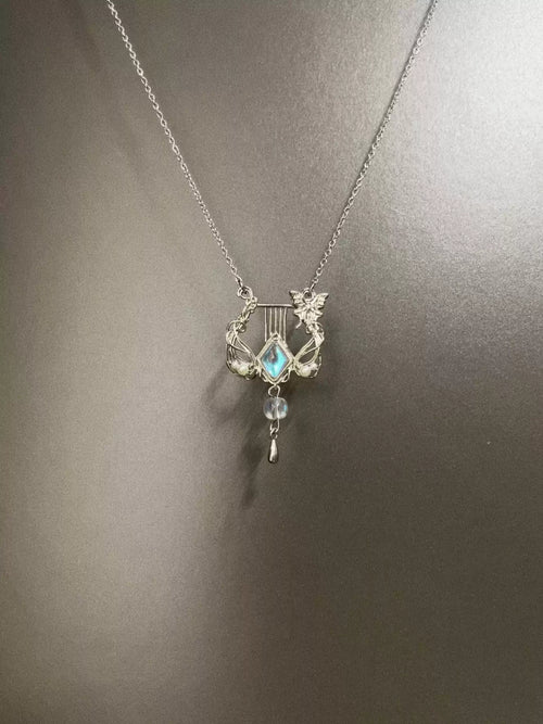 Handmade Silver Winding Lila Necklace