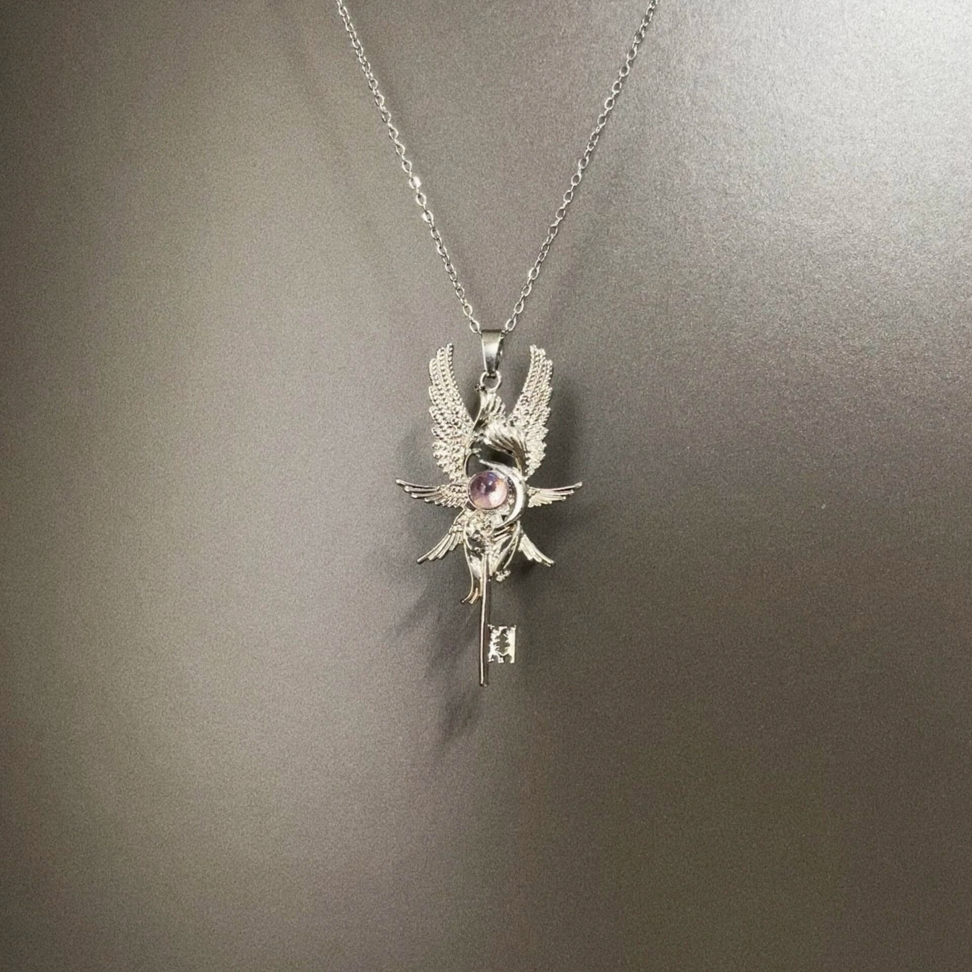 Vintage Grey Moonlight Wand Necklace